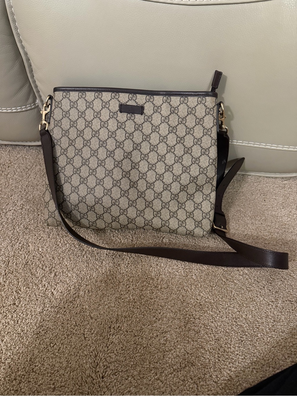 Gucci Beige & Brown GG Supreme Messenger Bag